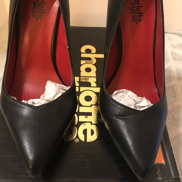 SOLD ~ Charlotte Russe Black Leather Pumps - Picture 3 of 5